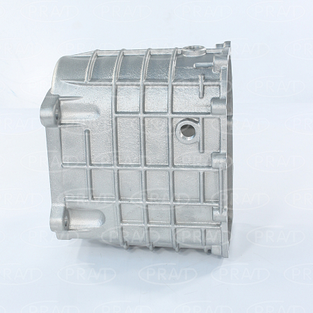 Картер КПП для Г-3110, 3302 передний (5 ступ.)